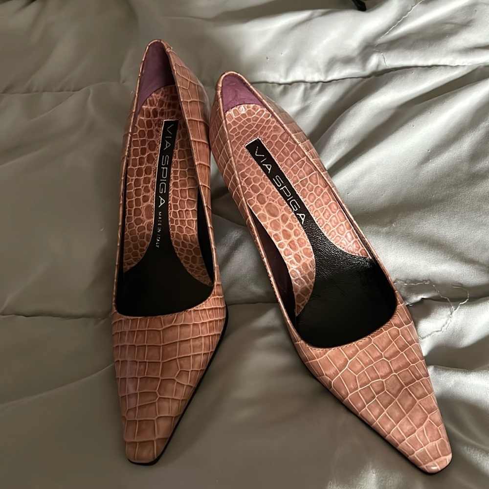 Via Spiga vero cudio size 7.5 with 3 in heels  made in Italy pink color